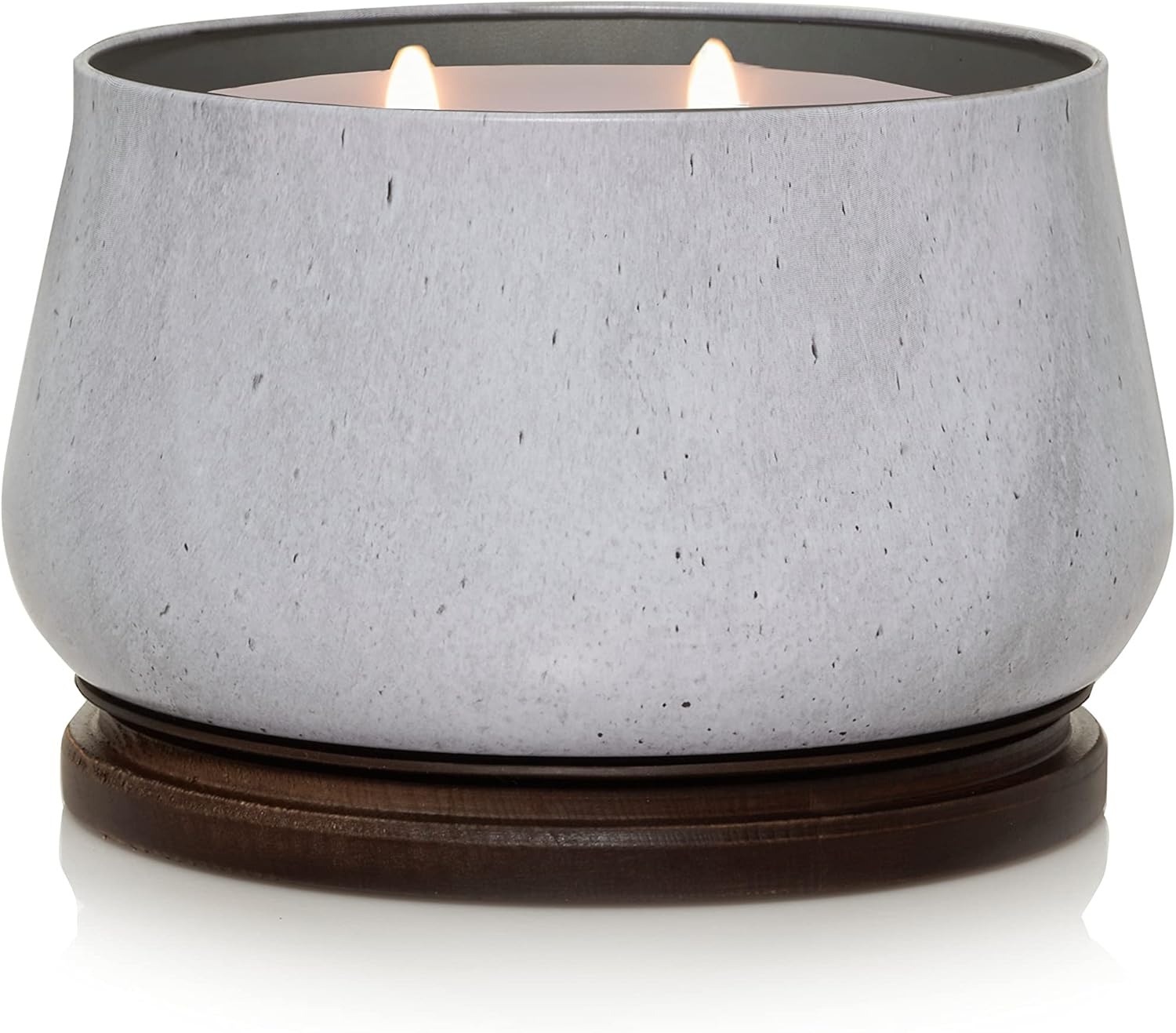 image:imageYankee Candle Flowing Wisteria Vines Large Outdoor Candle