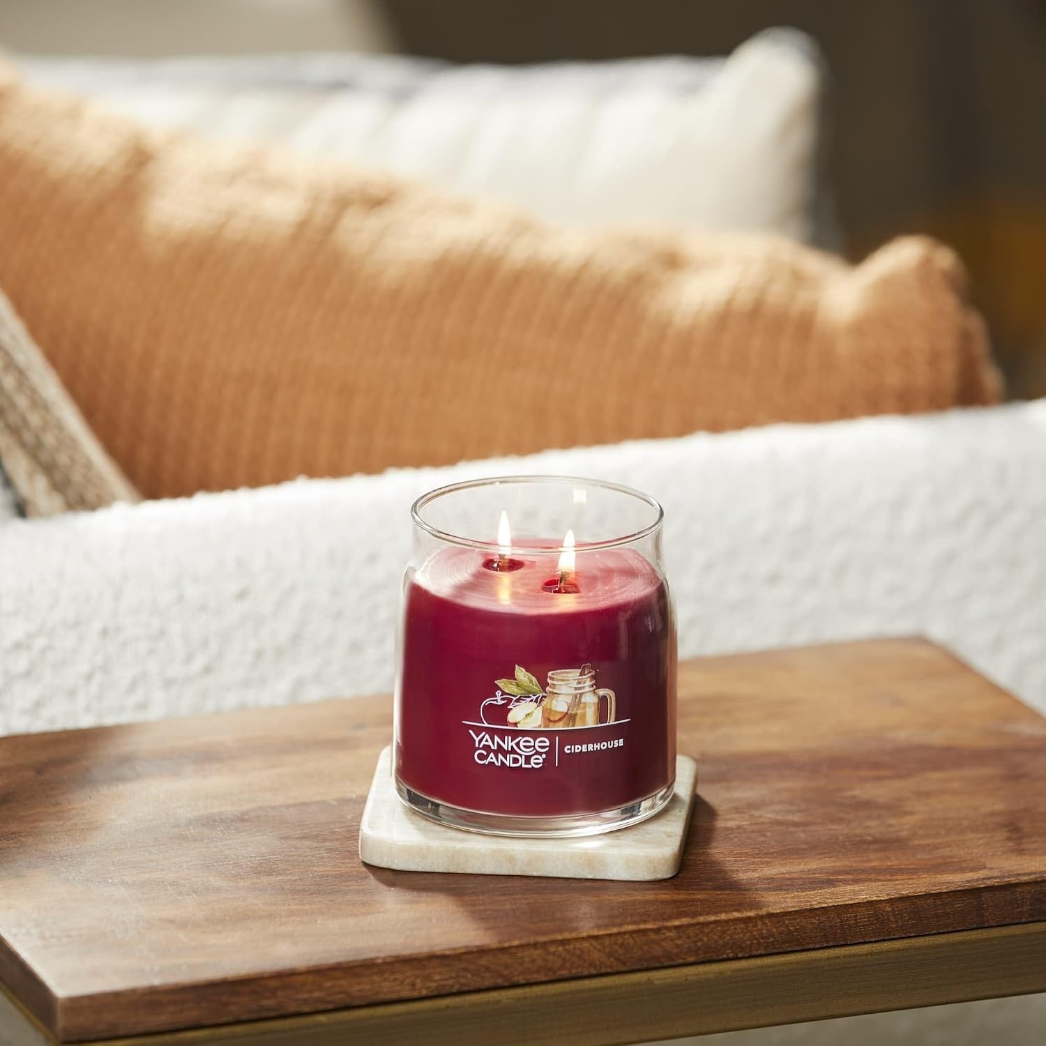 image:imageYankee Candle Macintosh Large Classic Jar CandleCiderhouse