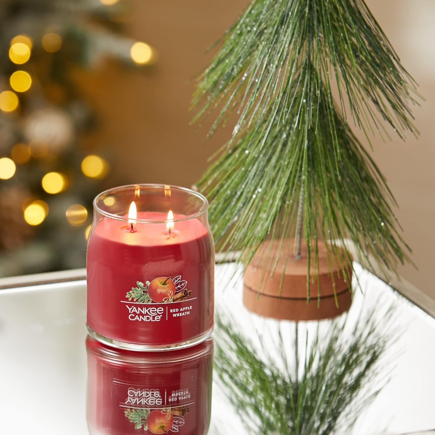 image:imageYankee Candle Studio Scented Candle with up to 50 Hour Burn Time Premium Plant Wax Blend for Consistent Burn 10 oz Jar Candle with Room Filling Fragrance Red Apple Wreath Pack of 1Fruit