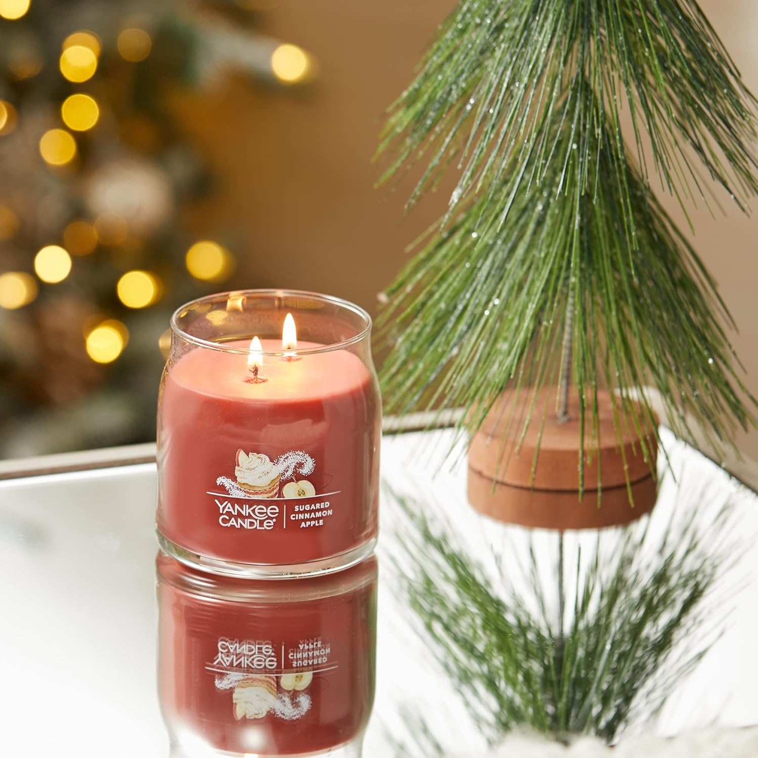 image:imageYankee Candle Studio Scented Candle with up to 50 Hour Burn Time Premium Plant Wax Blend for Consistent Burn 10 oz Jar Candle with Room Filling Fragrance Red Apple Wreath Pack of 1Fruit